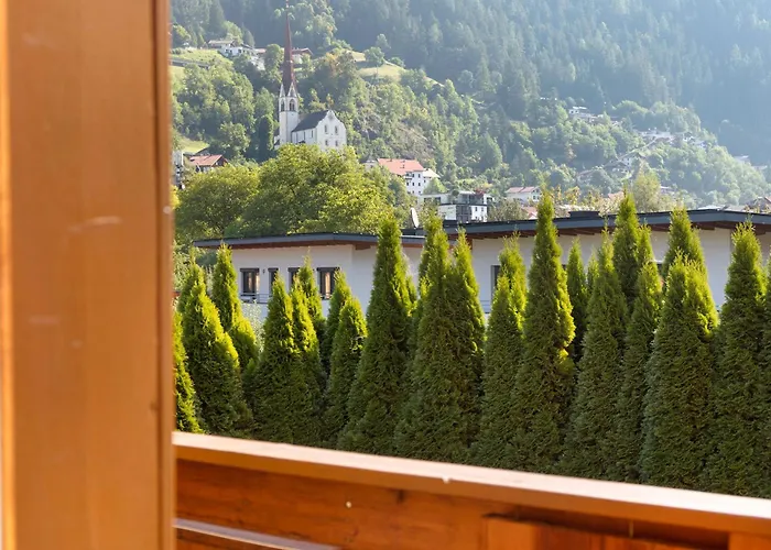 Living Anita アパート