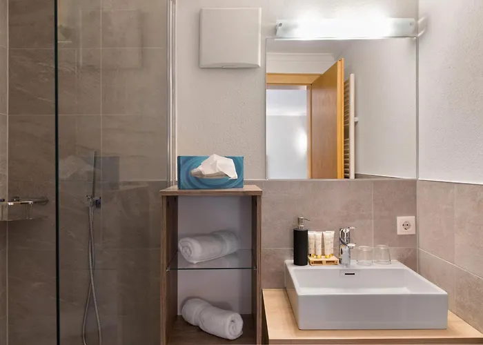 アパート Living Anita *