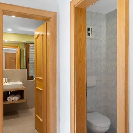 Living Anita オエッツ