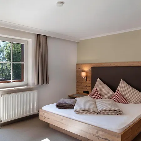 Living Anita アパート *