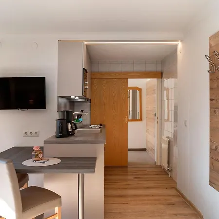 Living Anita オエッツ