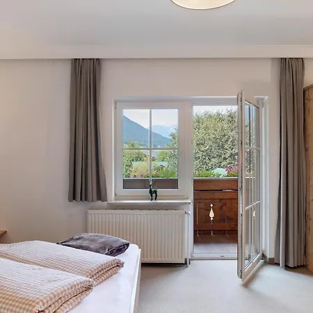 Living Anita アパート *