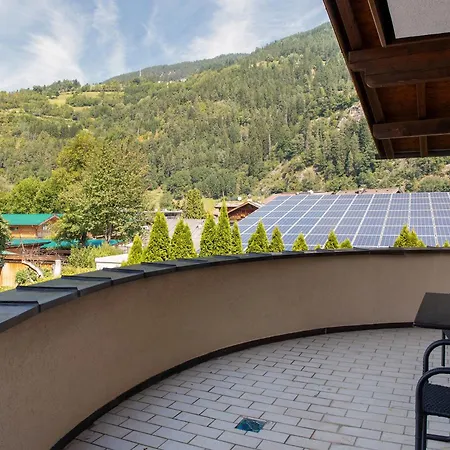 Living Anita オエッツ