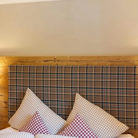 Living Anita アパート