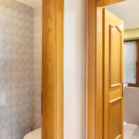 Living Anita アパート オエッツ